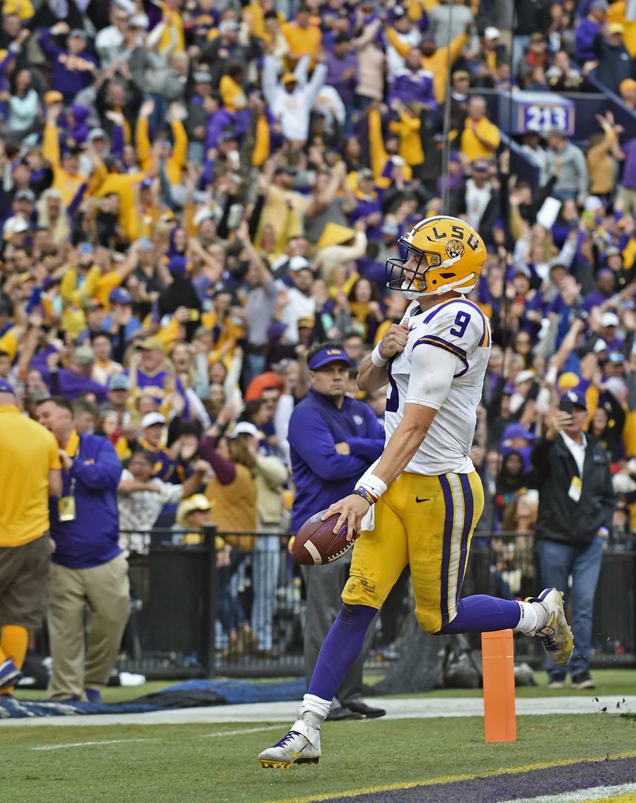 BR.lsuauburnmain.102719 HS 3076.JPG